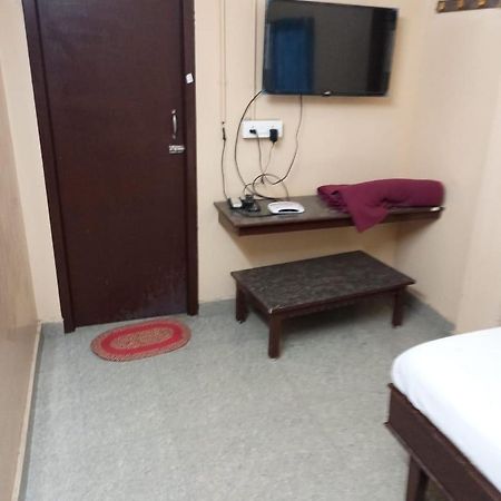 Sri Ambika Lodge Rajapalaiyam エクステリア 写真